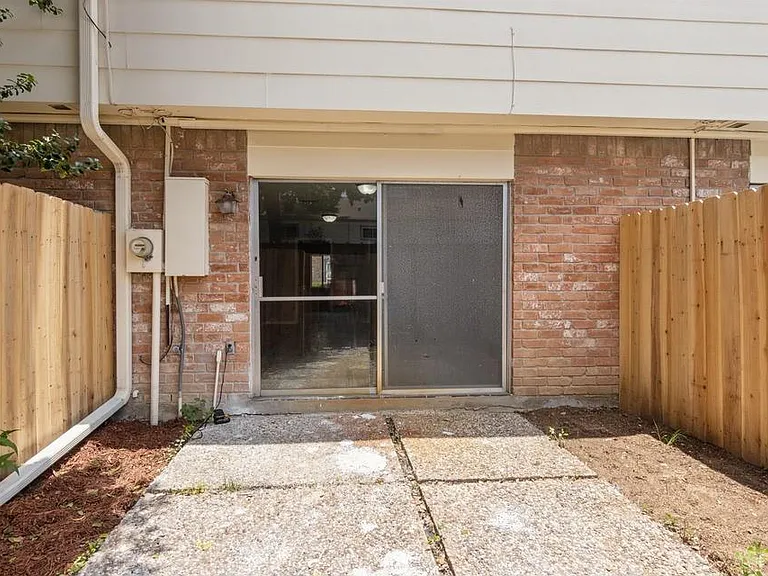 14447 Misty Meadow Ln — Photo 18