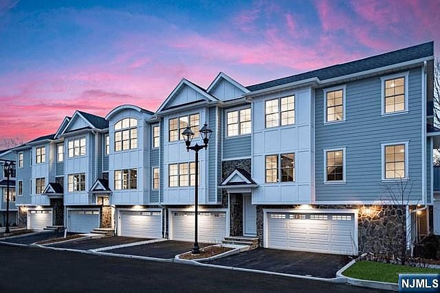 1st image of 110 Mason Ct #2G