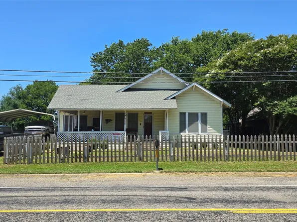 380 S 1st St, Pt, TX 75472