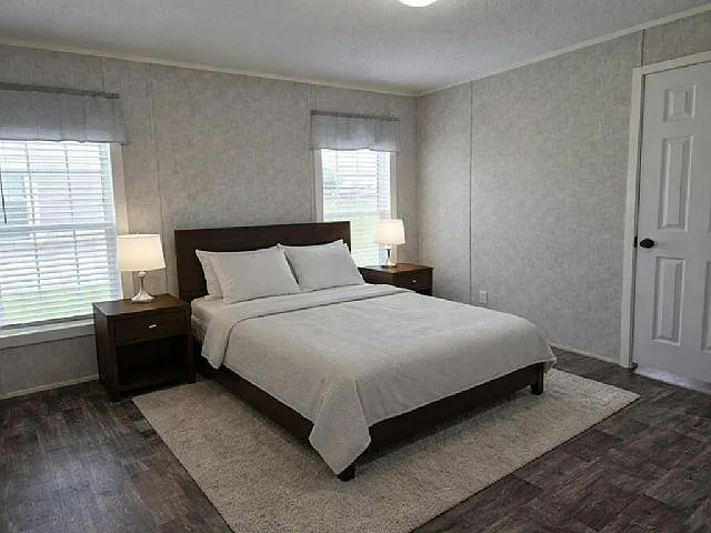 2 bed, 2.0 bath, 896 sqft, $1,550 — Photo 4