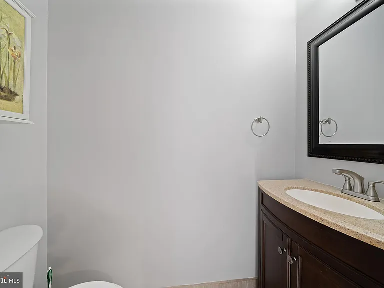 18613 Village Fountain Dr — Photo 9