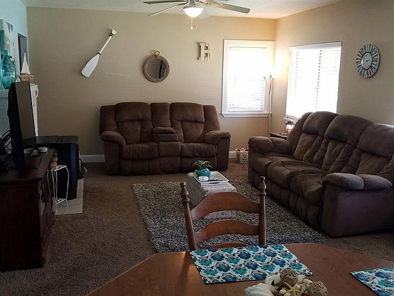 5th image of 715 12th St