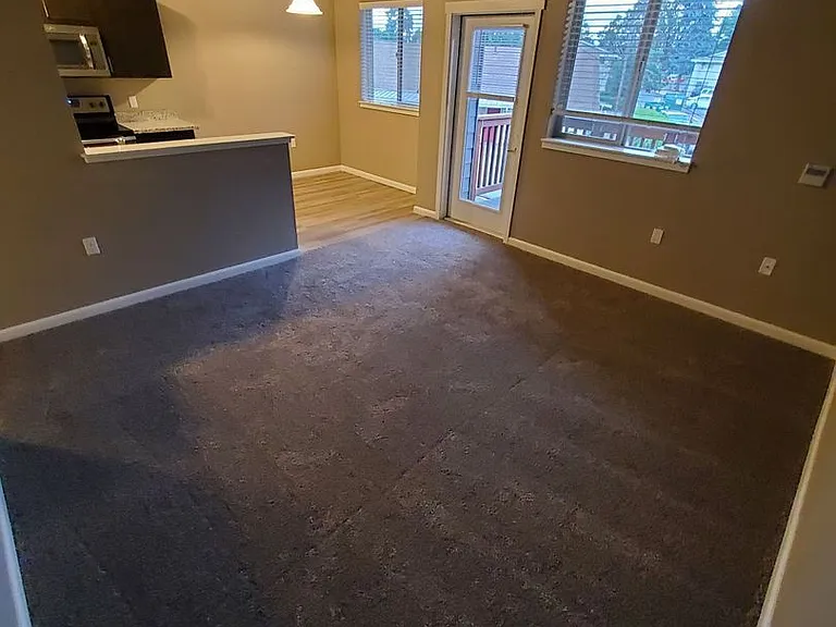 Hawthorne Place Apartments — Photo 7