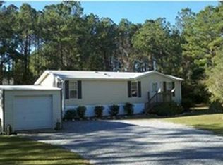 520 Whitfield Rd, Freeport, FL 32439