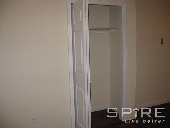 3rd image of 44 W 14th St APT 6c