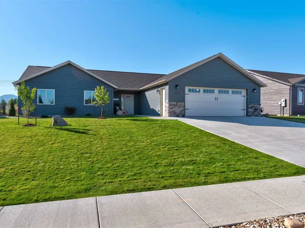 1863 Russell St, Spearfish, SD 57783