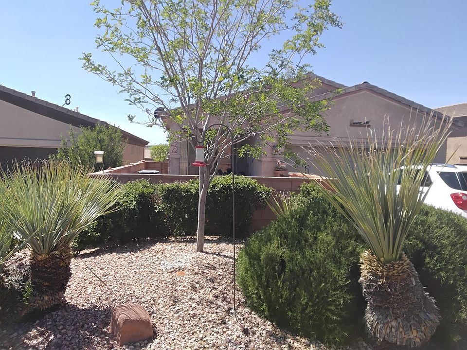 2nd image of 2132 N Canyon Greens Dr