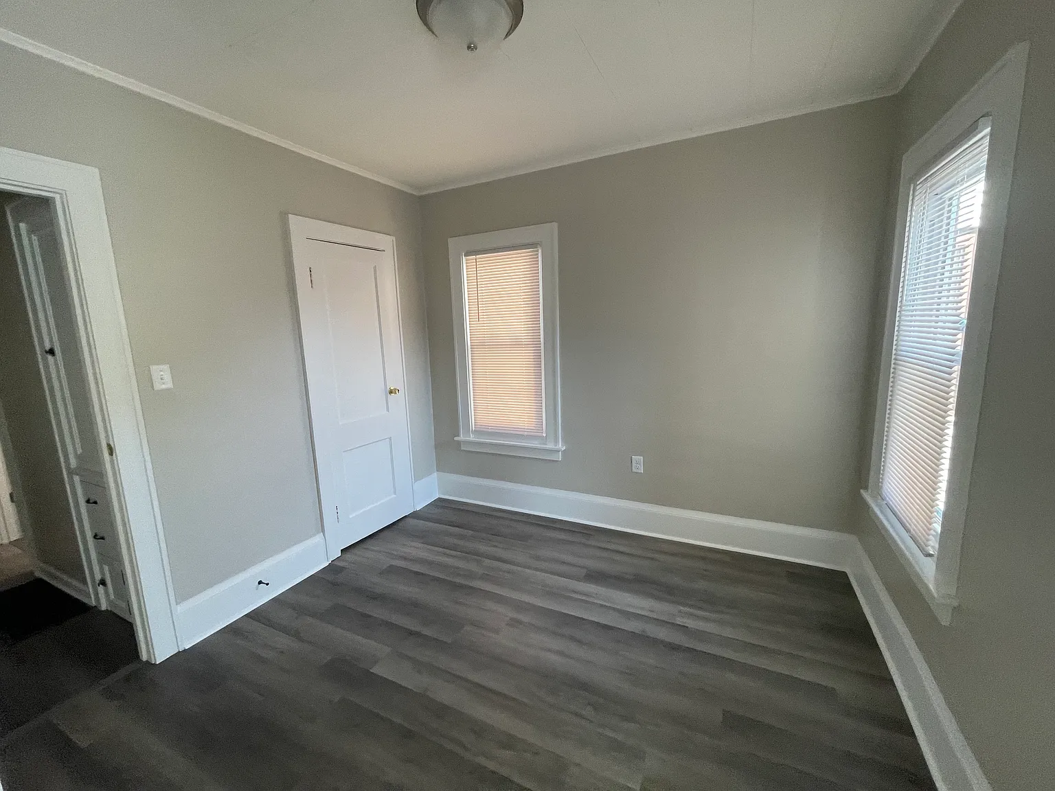 2 bed, 975 sqft, $1,450 — Photo 4