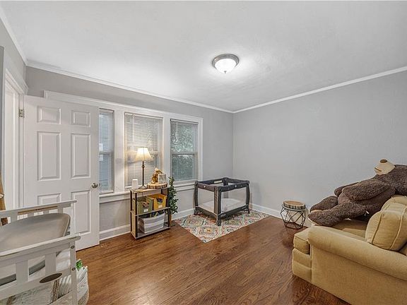 5th image of 5124 Paseo Blvd #1