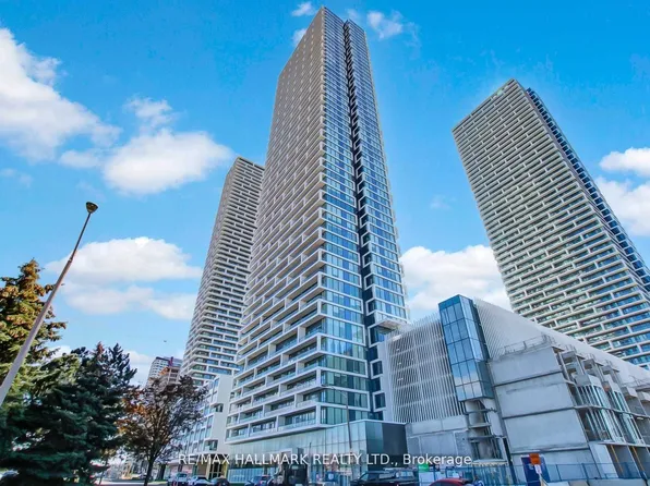 898 Portage Pkwy, Vaughan, ON