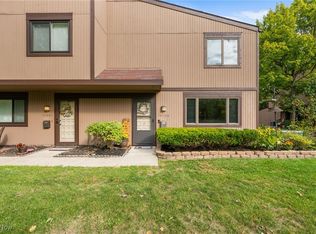 26644 Sprague Rd, Olmsted Falls, OH 44138