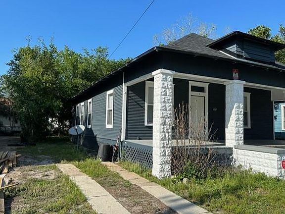 2nd image of 1137 E 14th St
