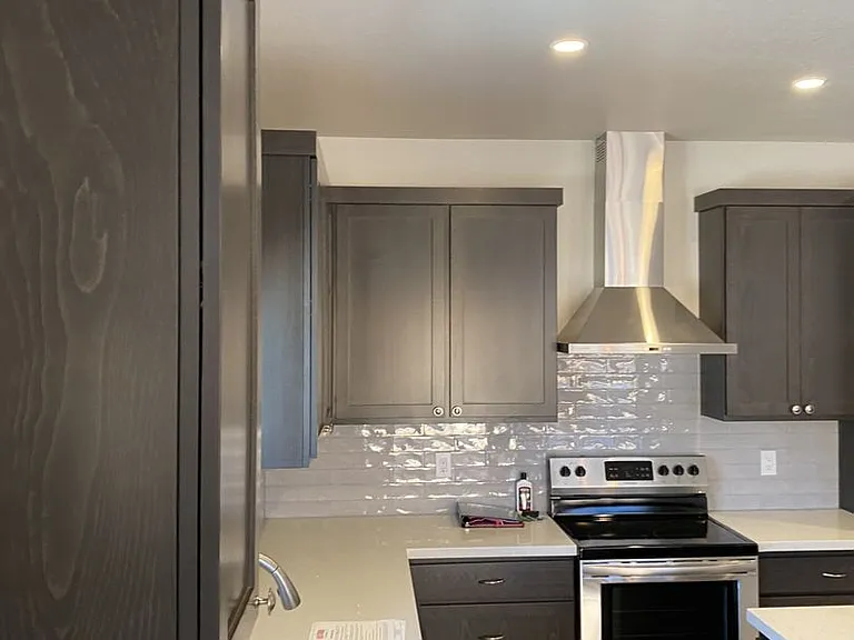 240 Silver Bend Way — Photo 2