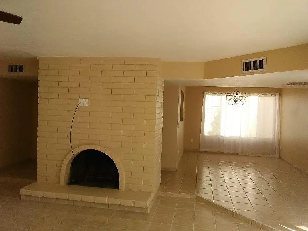 4655 E Camino Rosa — Photo 2