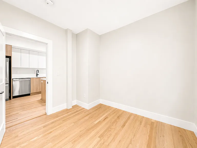 18 Creighton St #3 — Photo 25
