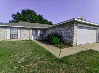 9005 Hunting Green Ct, Fort Worth, TX 76134