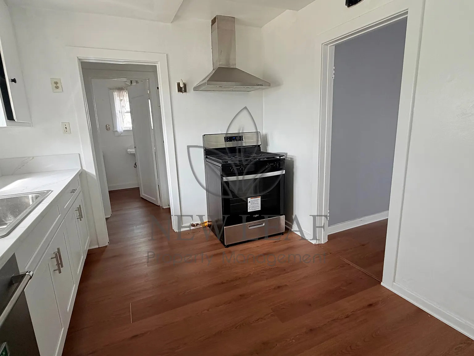 2 bed, 876 sqft, $2,500 — Photo 3