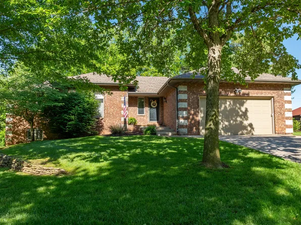 1811 Four Winds Drive, Nixa, MO 65714