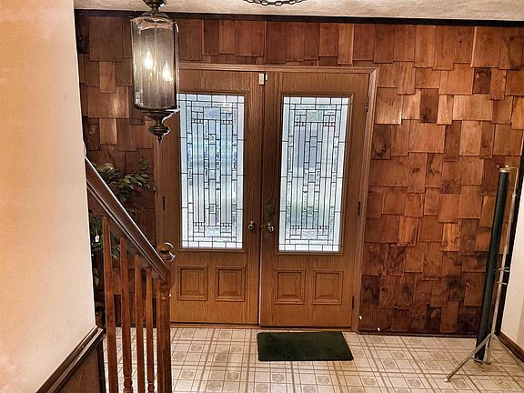 4th image of 3285 Spring Meadow Dr