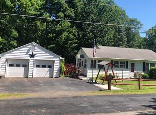 234 Tauschman Rd, Greentown, PA 18426