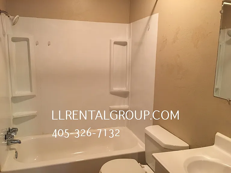 507 N Tinker Dr — Photo 5