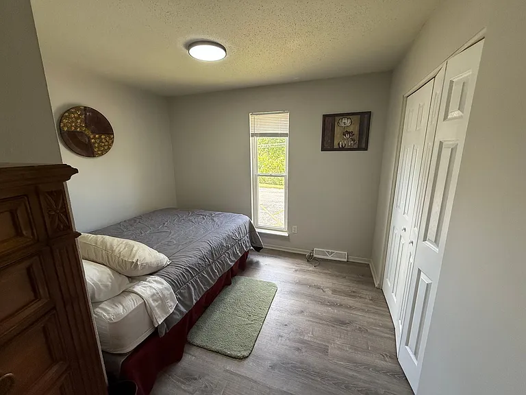 207 Wheaton Ct — Photo 13