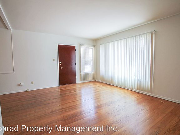 4th image of 1033 S Holt Ave #3