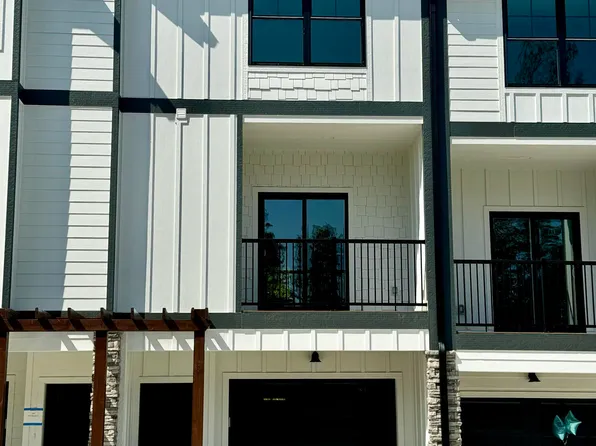 7004 Park Vue Dr, Crestwood, KY 40014