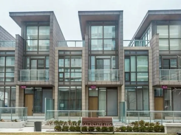 121 McMahon Dr #Townhouse 12, Toronto, ON M2K 0C1