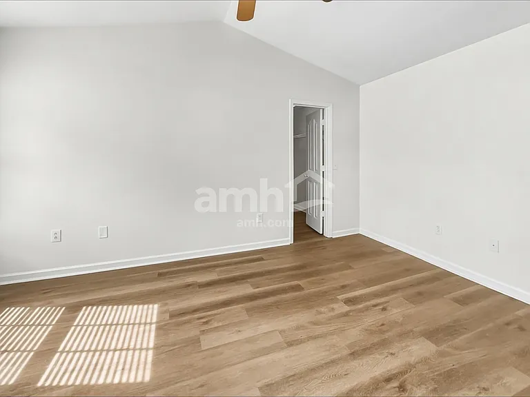 38 Argyle Ct — Photo 12