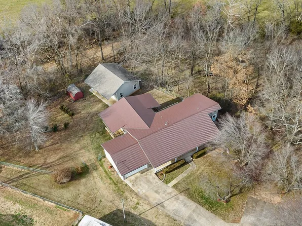 504 Madison St, Huntsville, AR 72740