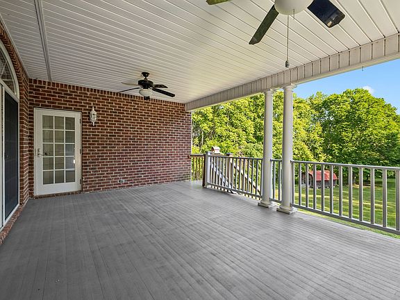 53rd image of 4024 Williamsport Pike