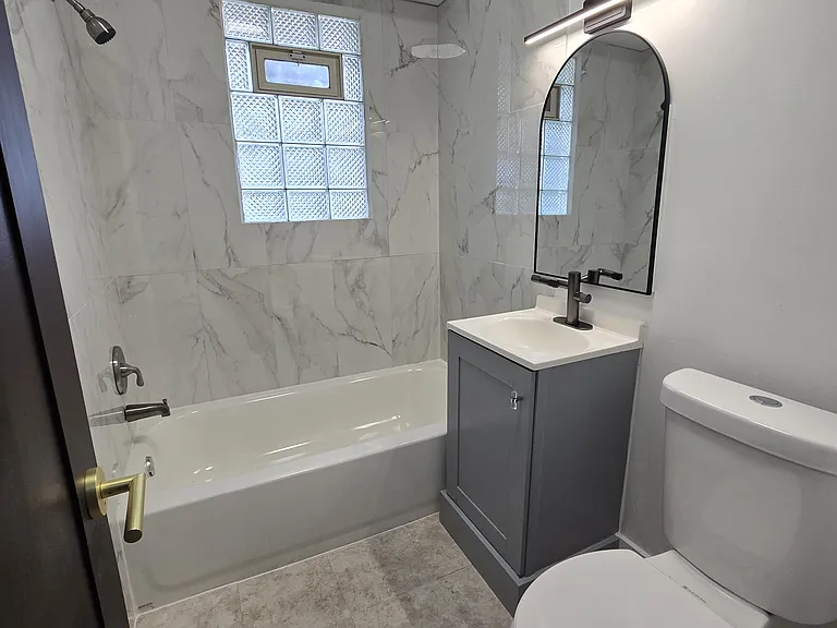 479 Zahn Dr #C — Photo 9