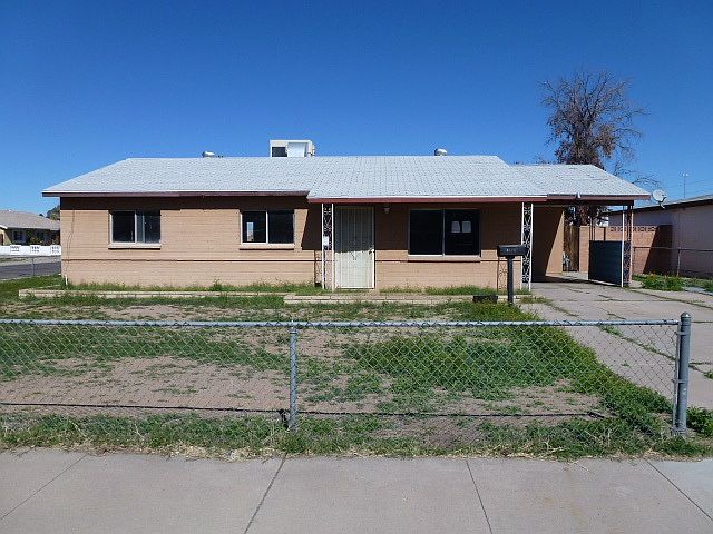 1st image of 2724 W Port Royale Ln