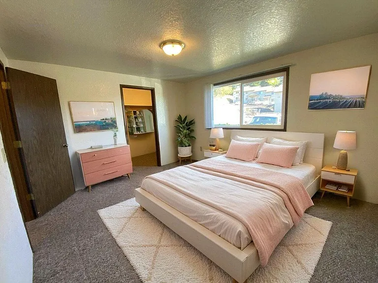 152 NE Atkinson Ct #33 — Photo 4
