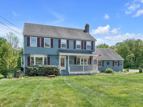 31 Fox Run Rd, Bellingham, MA 02019