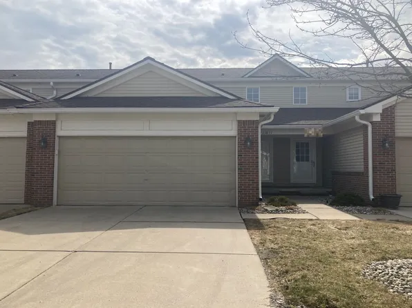 21811 Concord Dr #98, Brownstown, MI 48193
