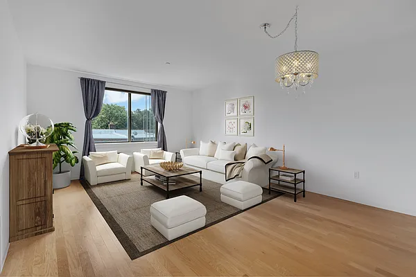 Sold by Bond New York | media 2