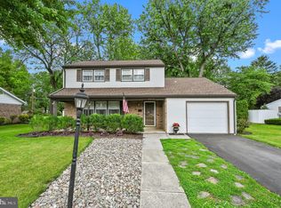 2513 Lexington Dr, Reading, PA 19610