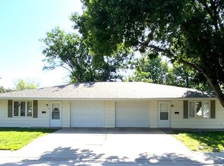 1010-1012 N 16th Ave, Beatrice, NE 68310