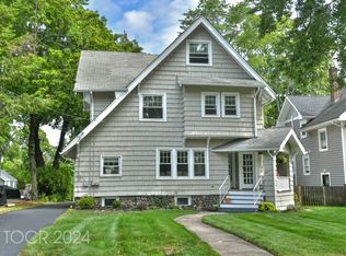 327 Franklin Ave #1, Ridgewood, NJ 07450