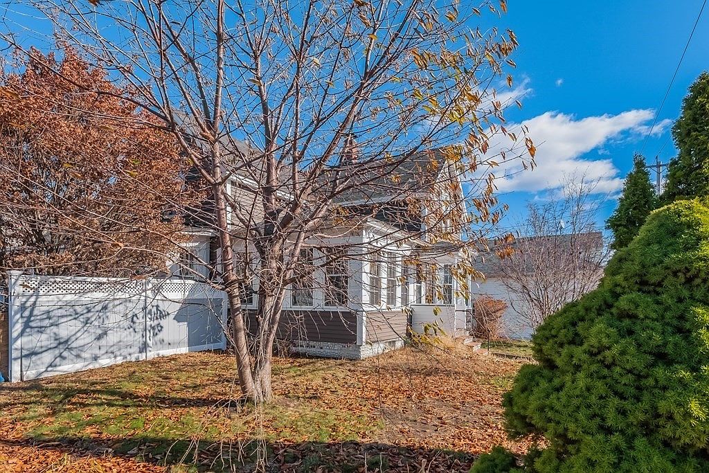 120 Spruce St, Leominster, MA 01453 Zillow