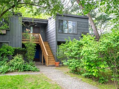 24 Camp St #1, Providence, RI, 02906
