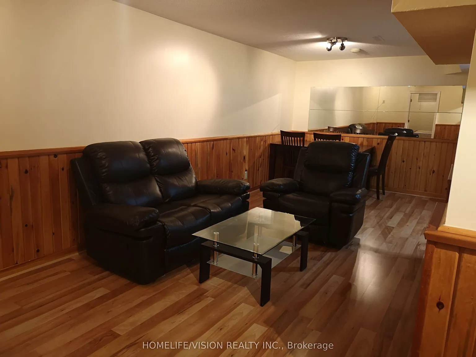 2 bed, $1,400 — Photo 2