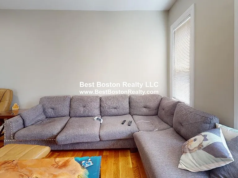 317 Main St #3 — Photo 2