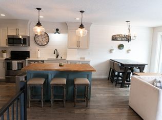 2819 Wimbledon Rdg, Woodbury, MN 55125