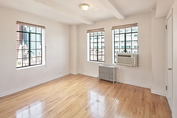 Rented by Compass | media 13