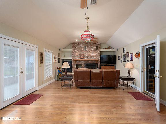 5th image of 177 CENTRAL Avenue