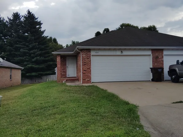 1820 N Laurel Hill Pl, Nixa, MO 65714