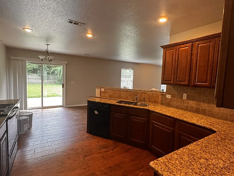11723 E Creek Ln — Photo 5